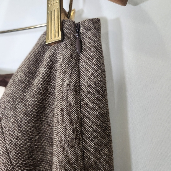 Vintage Talbots Gray Midi Pencil Skirt for Work - Picture 3 of 9